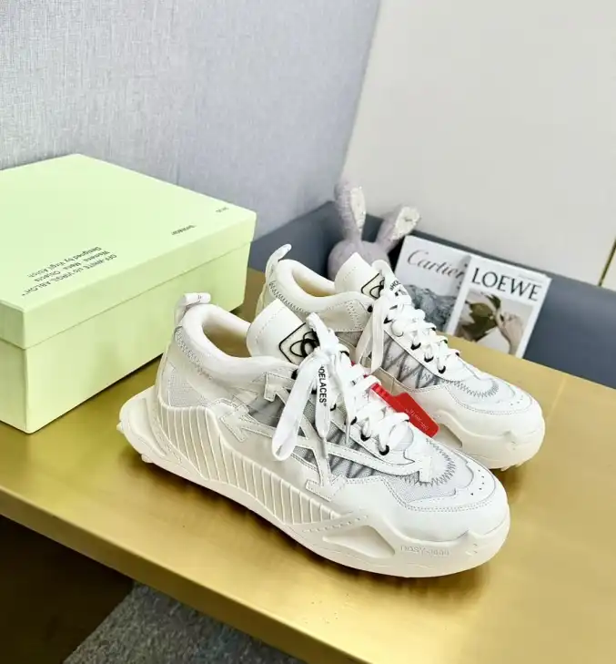 hype Off-White Sneakers