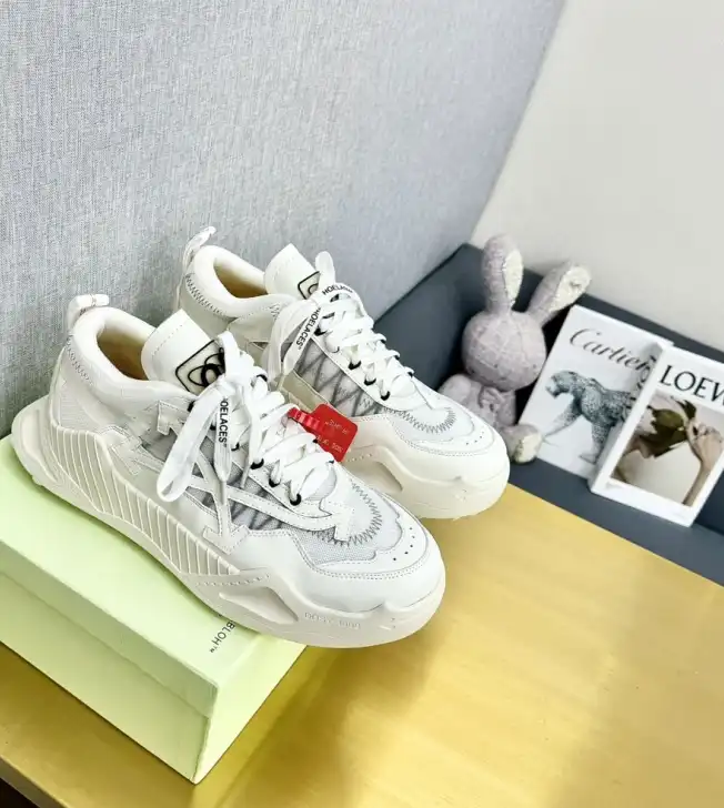 hype Off-White Sneakers