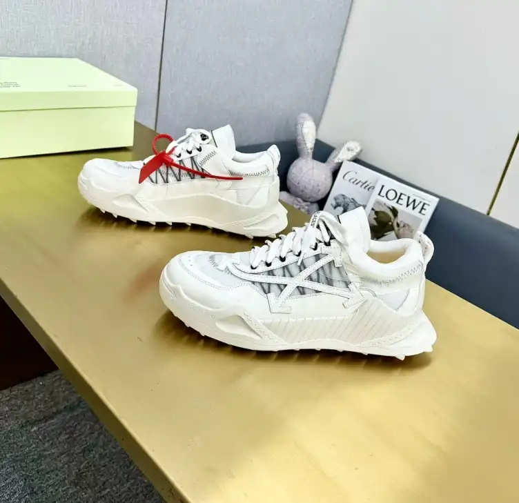 hype Off-White Sneakers