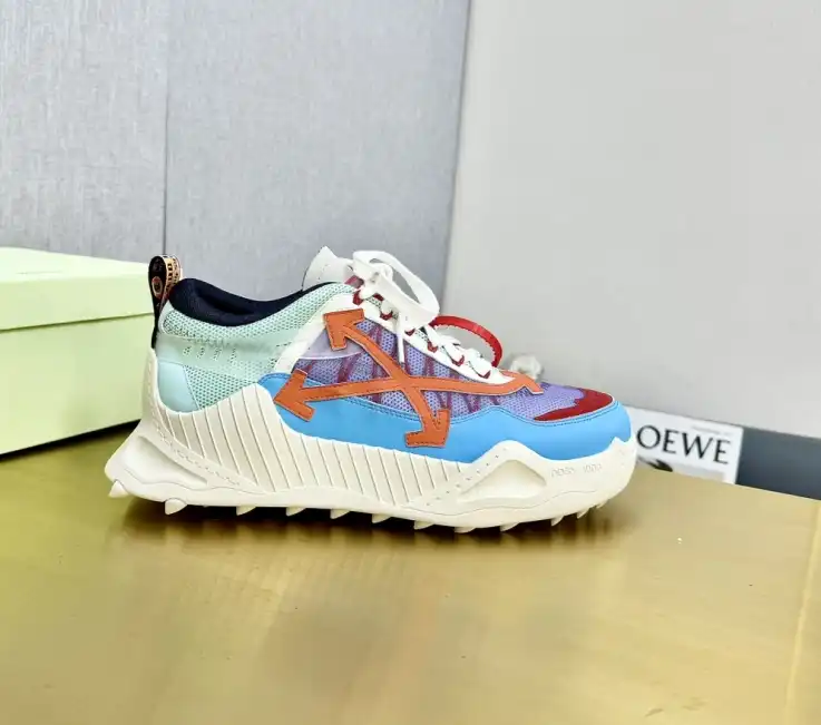 hype Off-White Sneakers