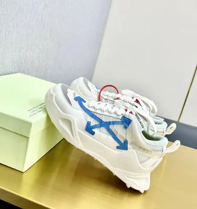 hype Off-White Sneakers