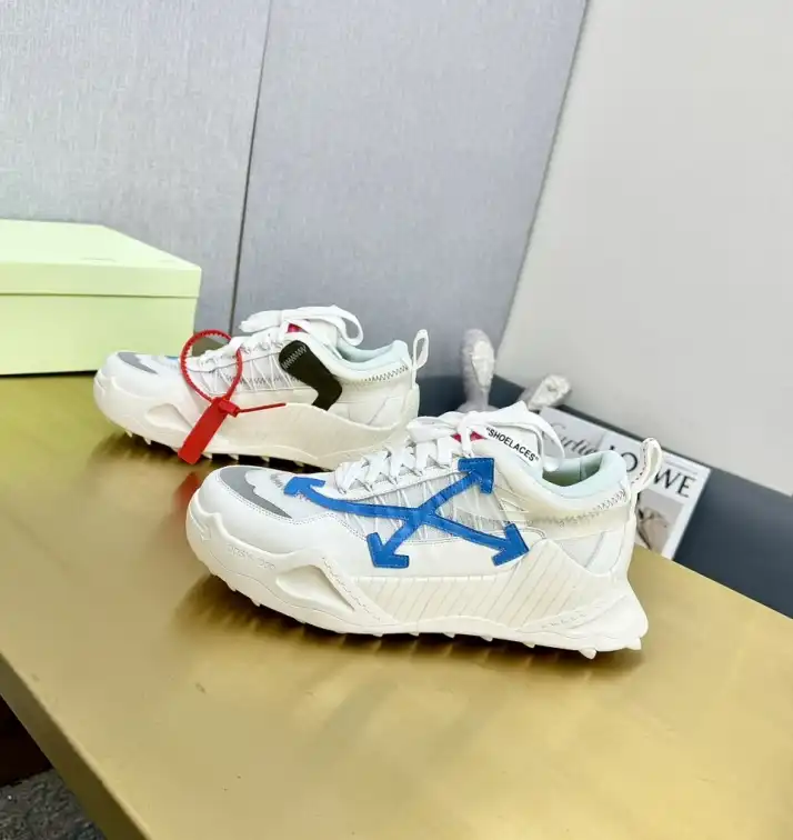 hype Off-White Sneakers