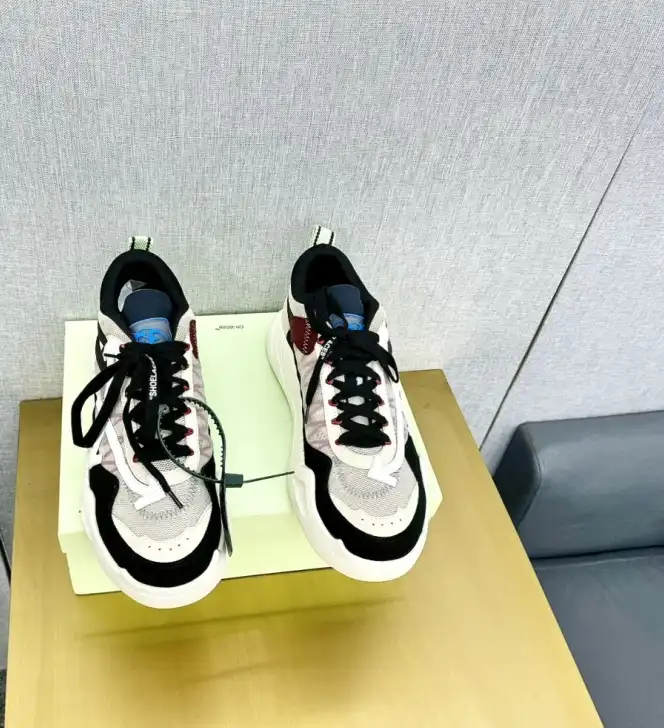 hype Off-White Sneakers