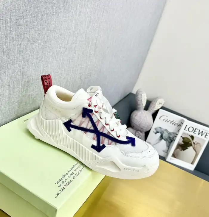 hype Off-White Sneakers