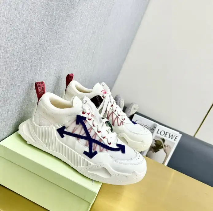 hype Off-White Sneakers