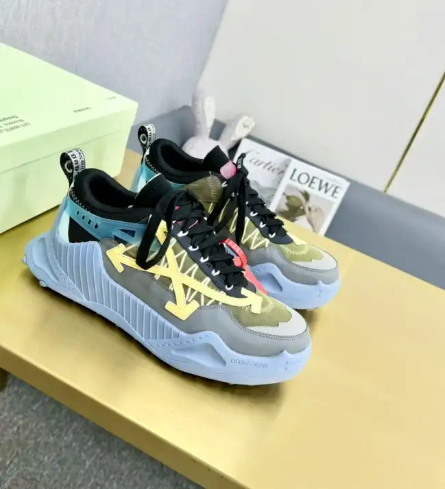 hype Off-White Sneakers