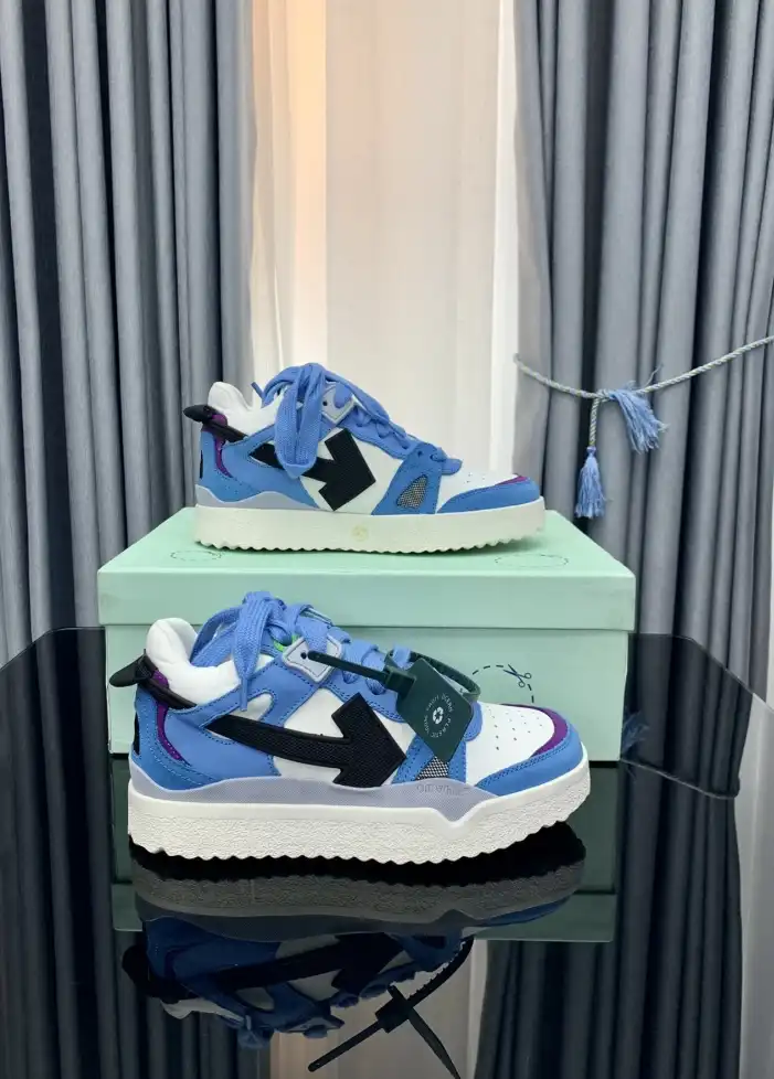 hype Off-White Sneakers