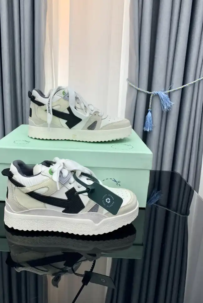 hype Off-White Sneakers