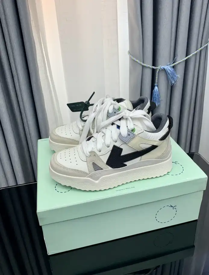 hype Off-White Sneakers