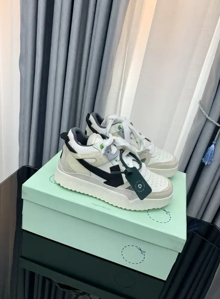 hype Off-White Sneakers