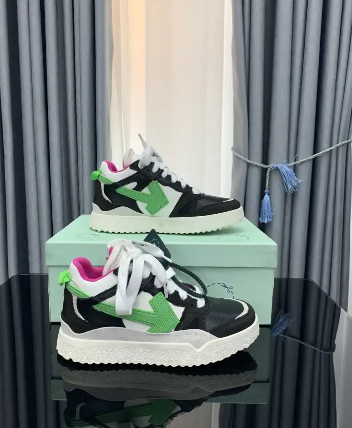 hype Off-White Sneakers