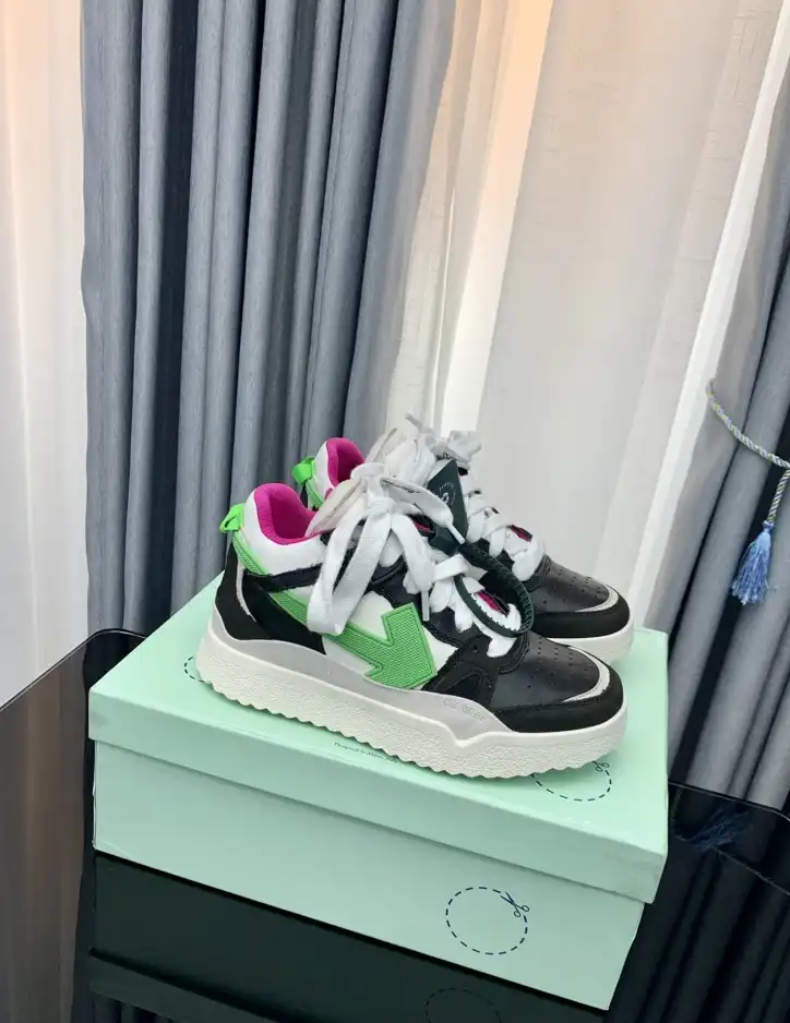 hype Off-White Sneakers