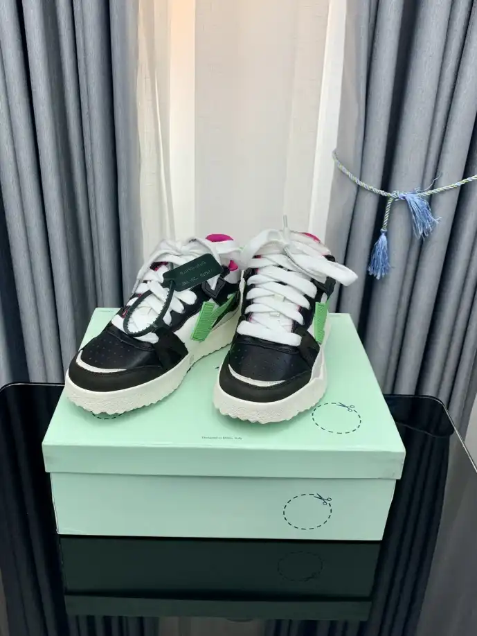 hype Off-White Sneakers