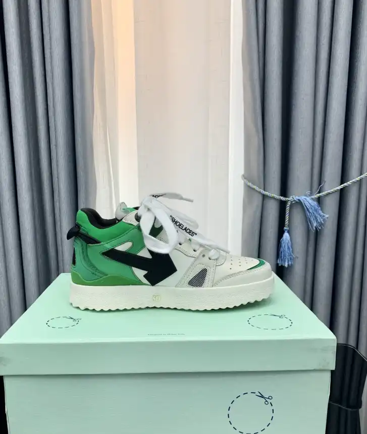 hype Off-White Sneakers