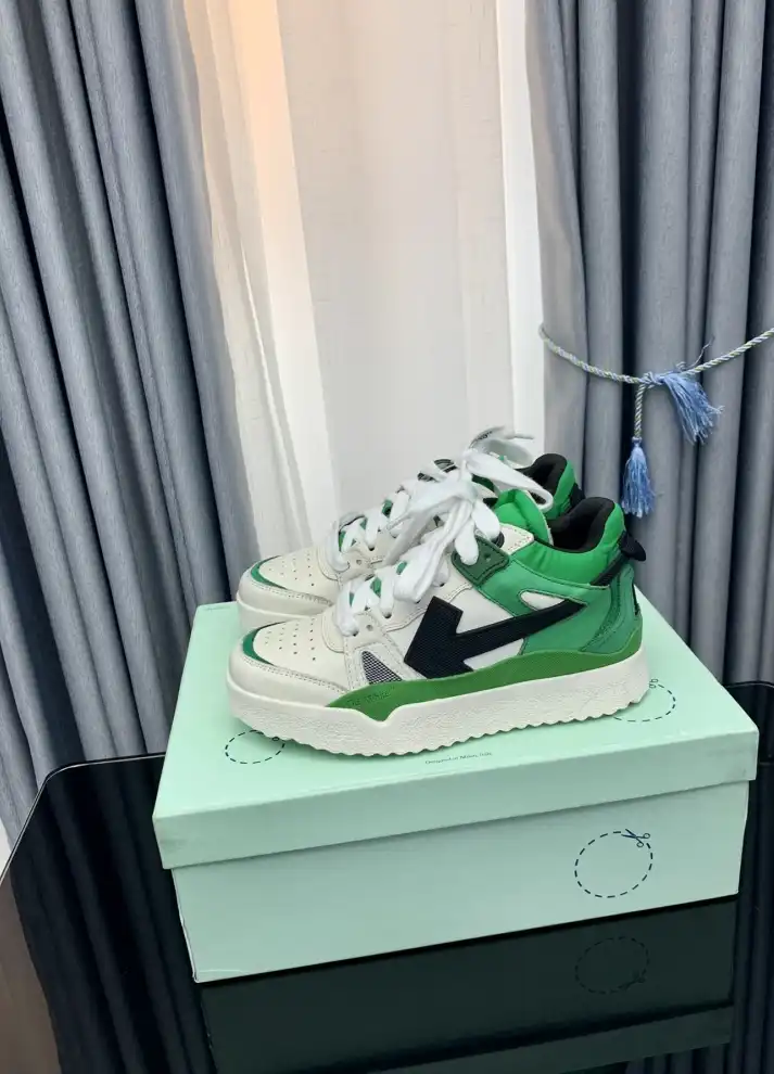 hype Off-White Sneakers