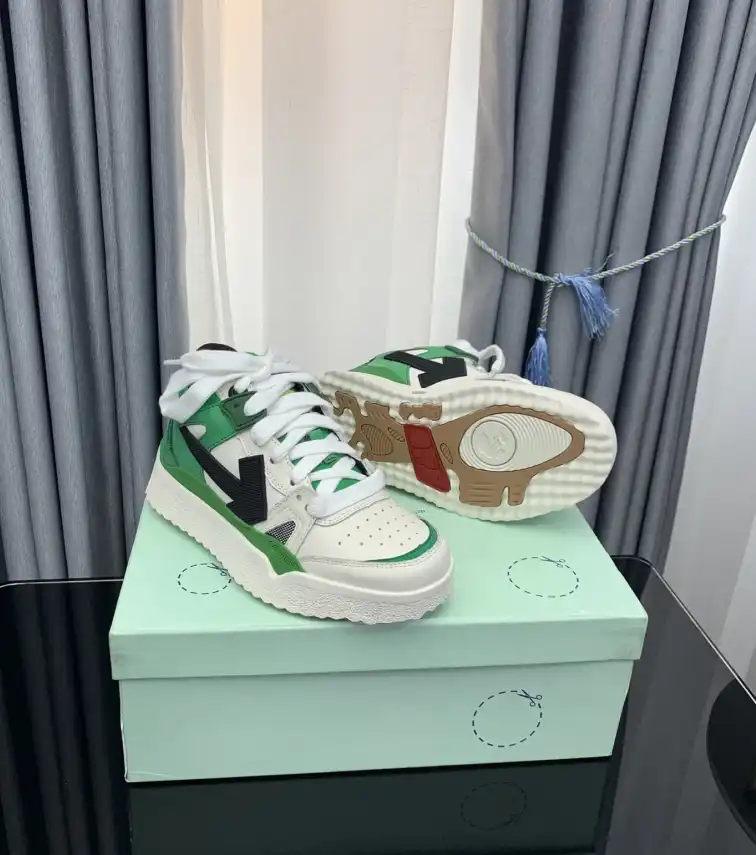 hype Off-White Sneakers