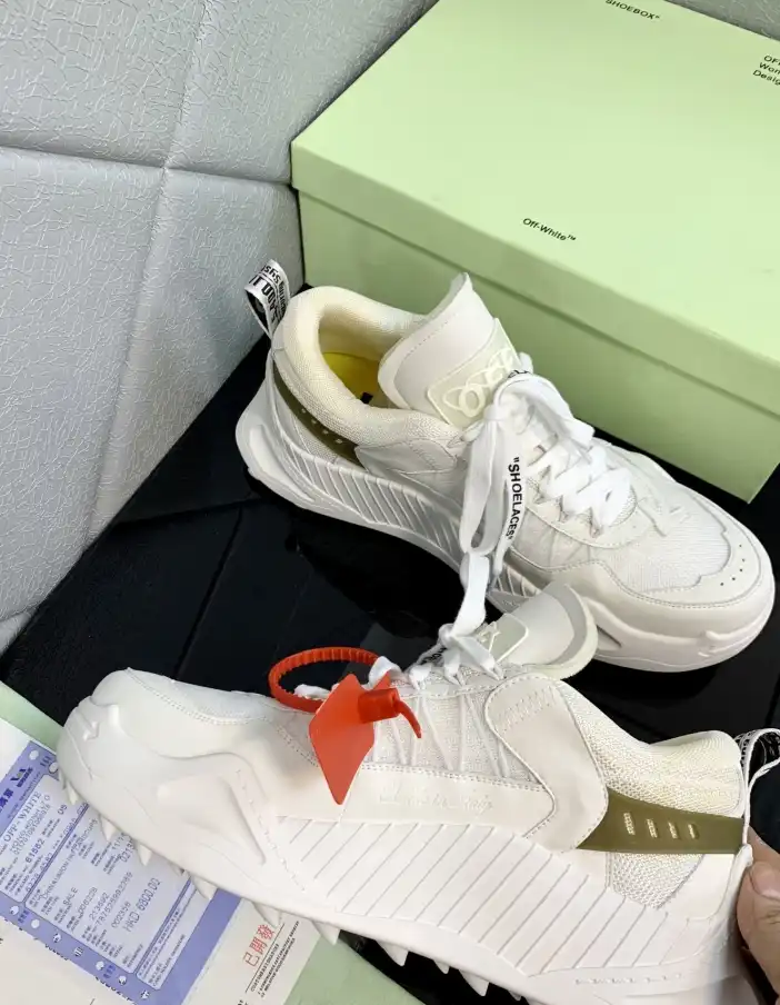 hype Off-White Sneakers