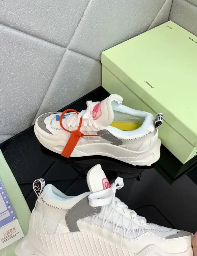 hype Off-White Sneakers