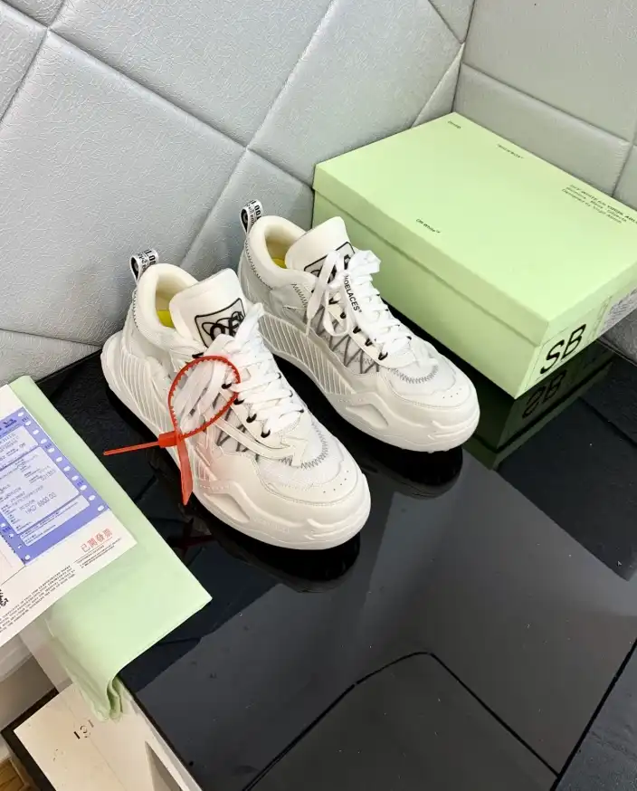 hype Off-White Sneakers