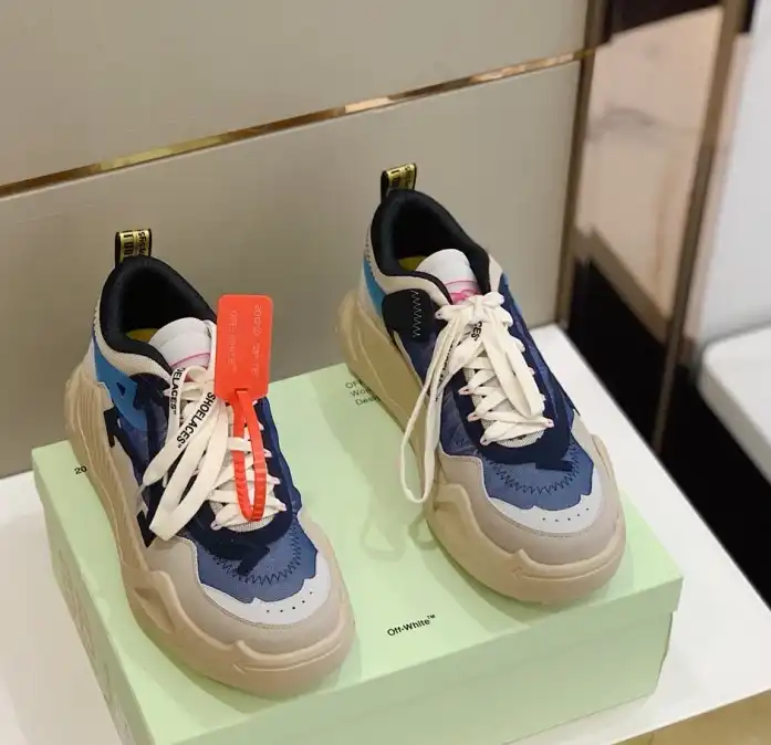 hype Off-White Sneakers