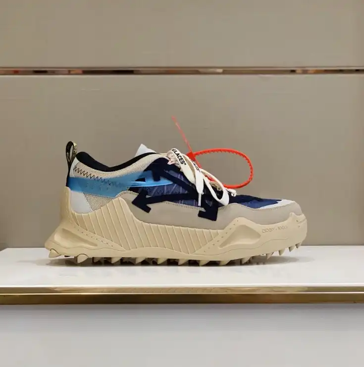 hype Off-White Sneakers