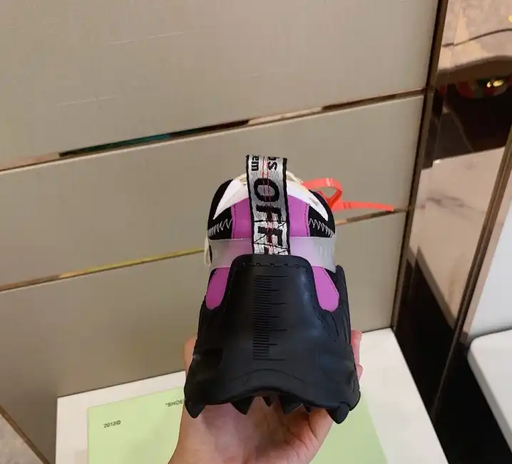 hype Off-White Sneakers