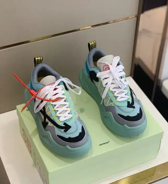 hype Off-White Sneakers