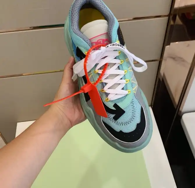 hype Off-White Sneakers