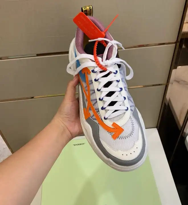 hype Off-White Sneakers