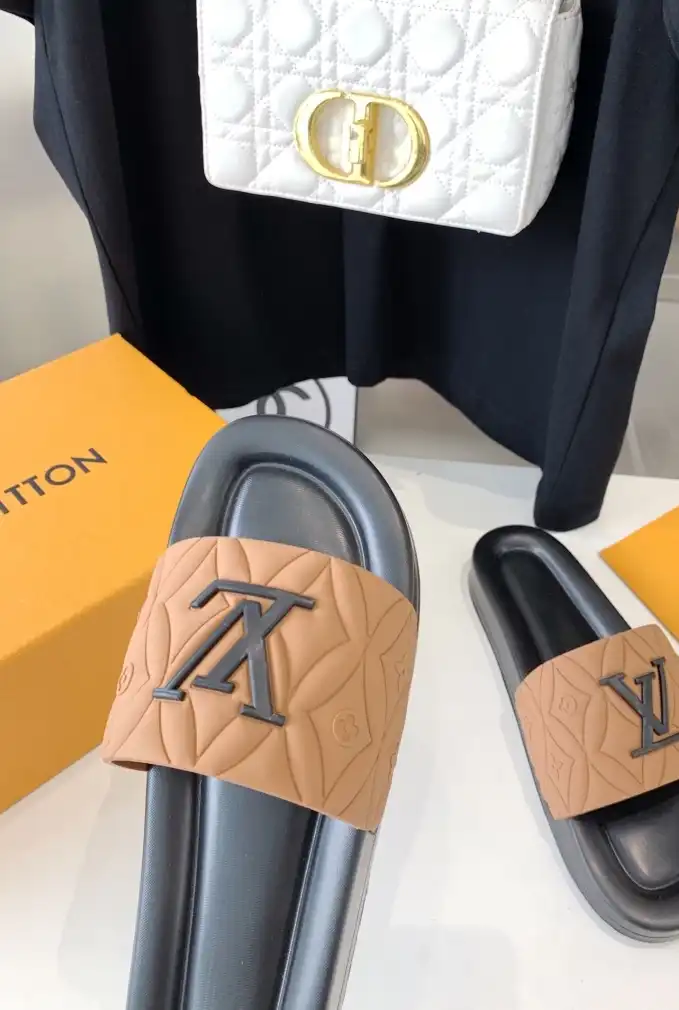 hype LV Slippers