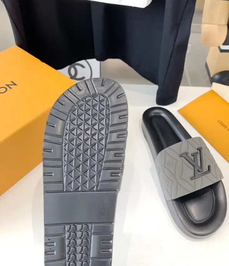 hype LV Slippers