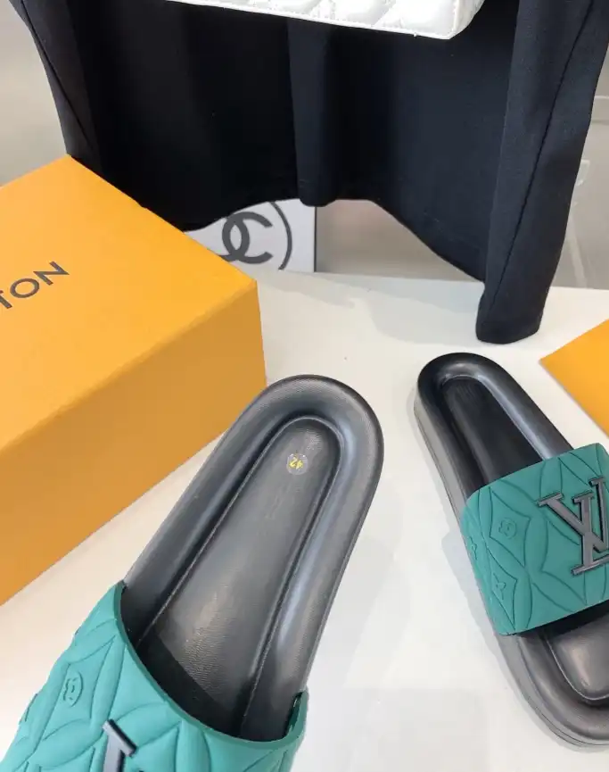 hype LV Slippers