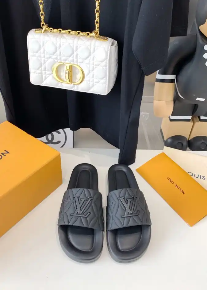 hype LV Slippers