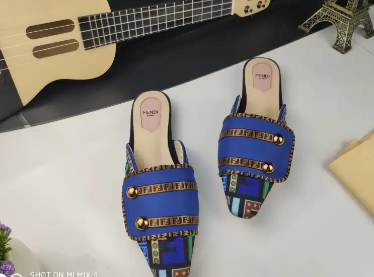 hype Fendi Slippers