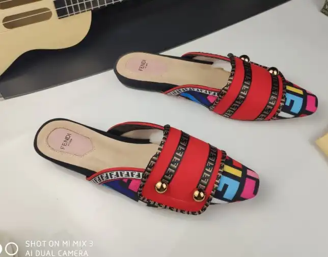 hype Fendi Slippers