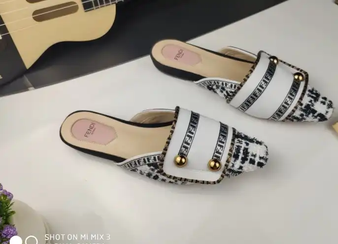 hype Fendi Slippers