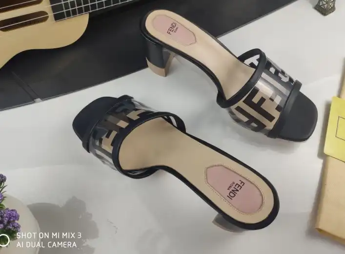 hype Fendi Slippers