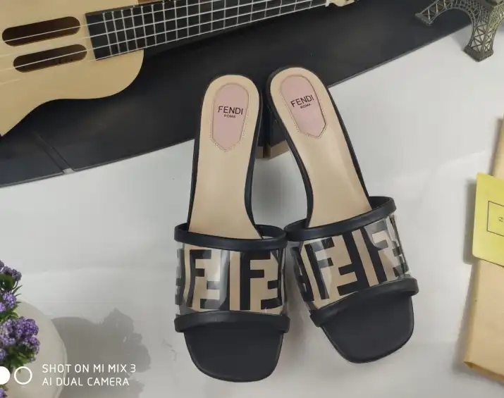 hype Fendi Slippers