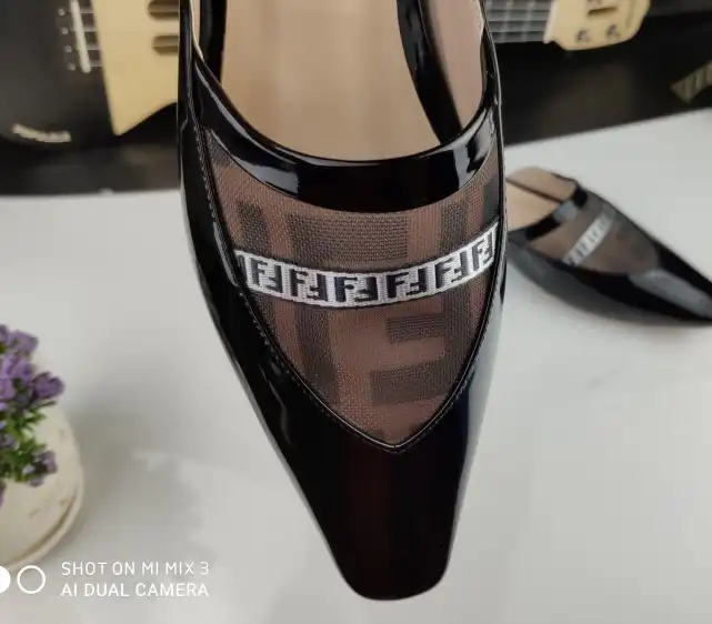 hype Fendi Slippers