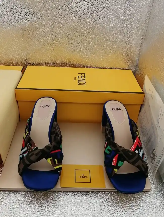 hype Fendi Slippers