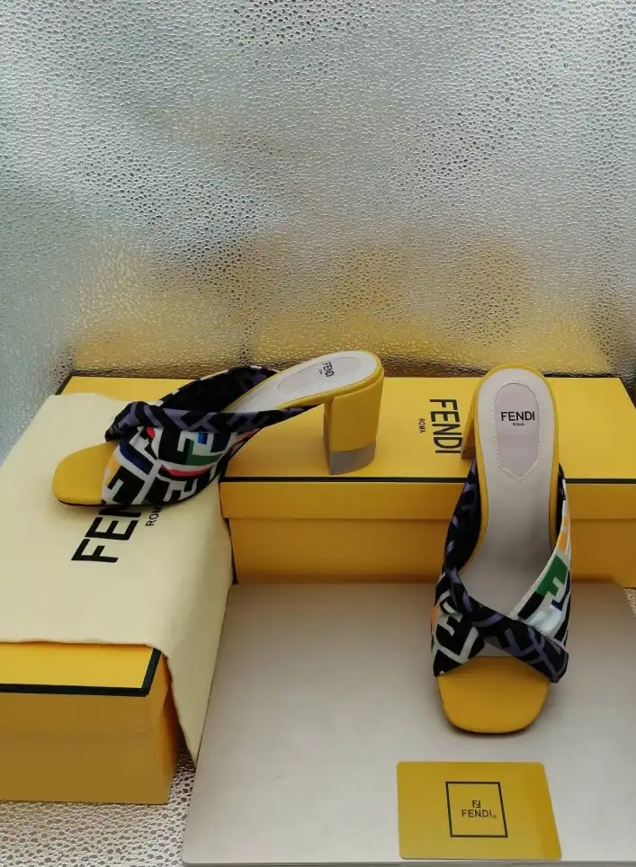 hype Fendi Slippers