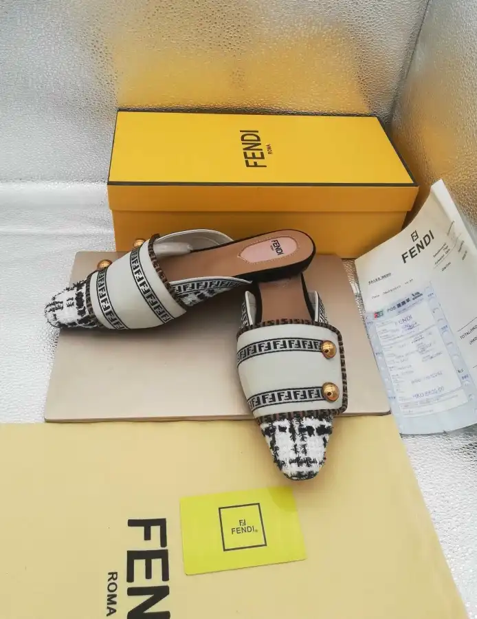 hype Fendi Slippers