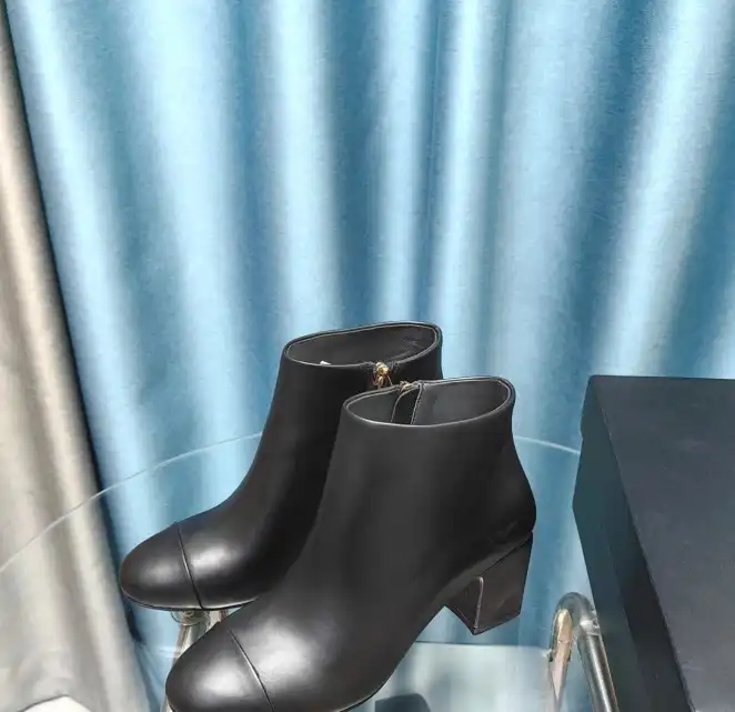 hype Chanel Boots