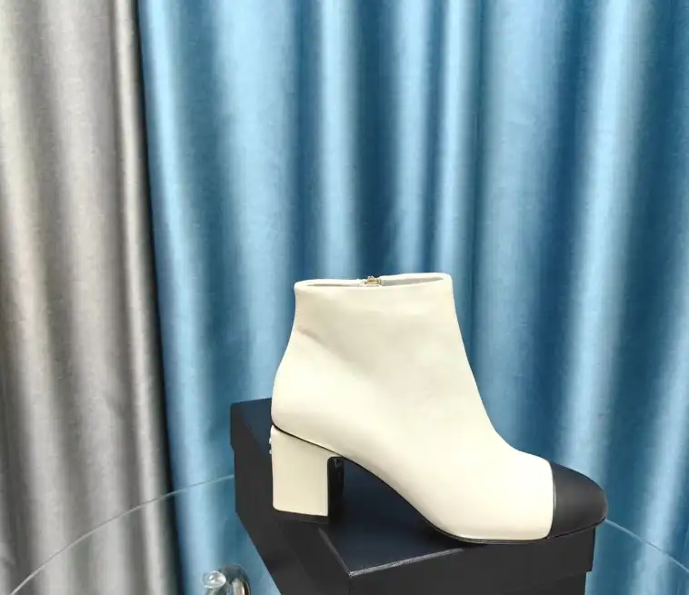 hype Chanel Boots