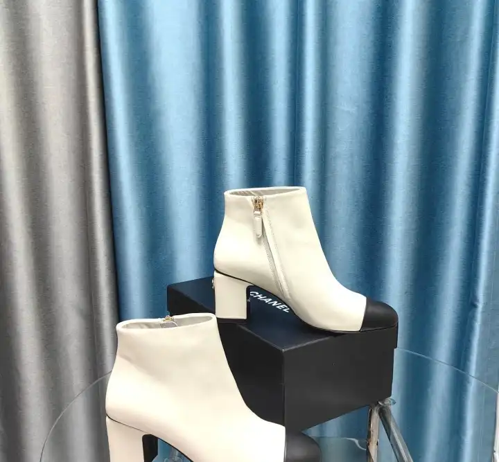 hype Chanel Boots