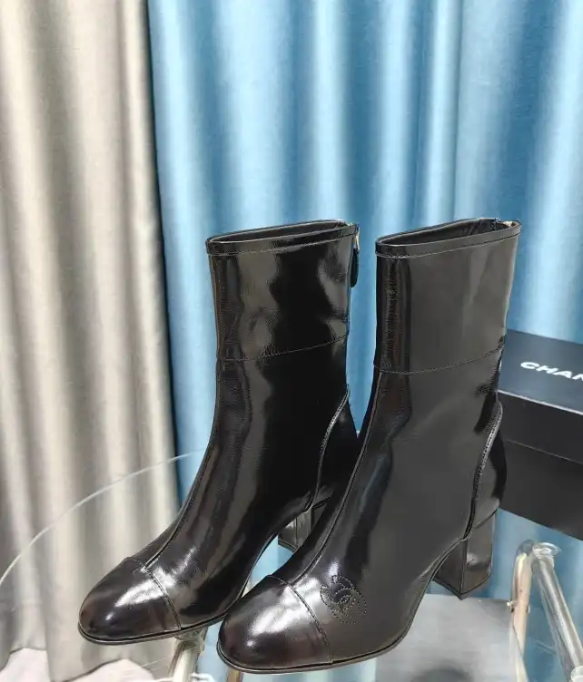 hype Chanel Boots