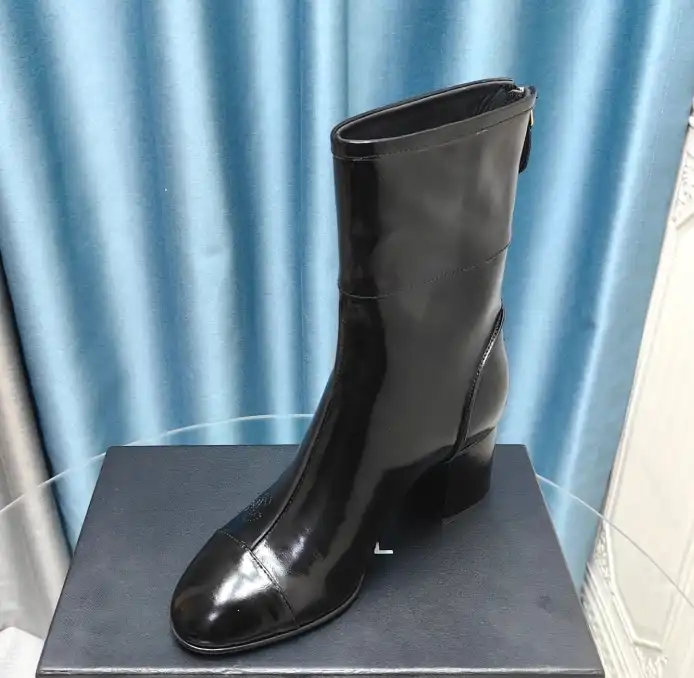 hype Chanel Boots