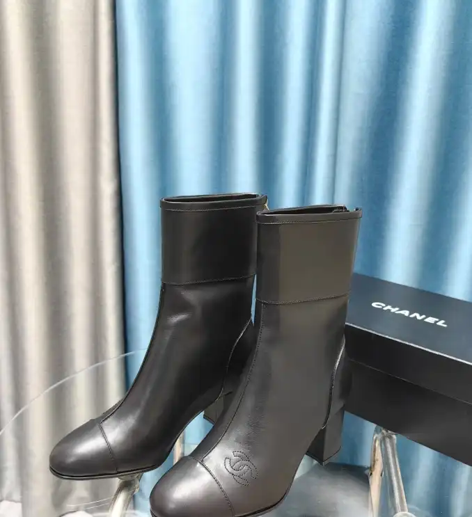 hype Chanel Boots