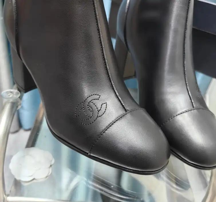 hype Chanel Boots