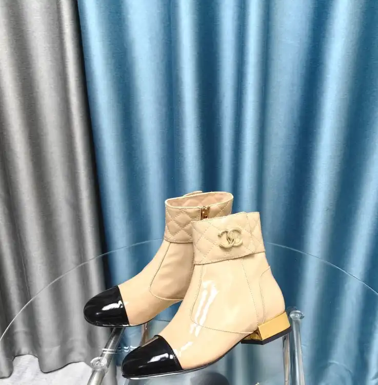 hype Chanel Boots